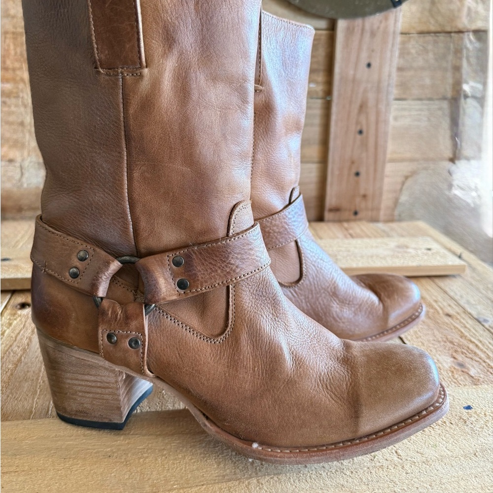 FREEBIRD DARCY SIZE 12 - Picture 2 of 10